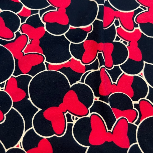 Brand New! Disney x LuLaRoe Leggings One Size
Minnie Mouse - Picture 2 of 3